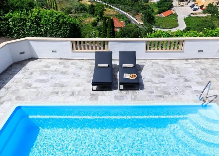 Duka By Vintage Travel *